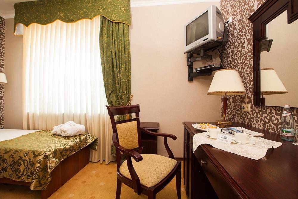 "Rush Hotel" Astana Exterior photo